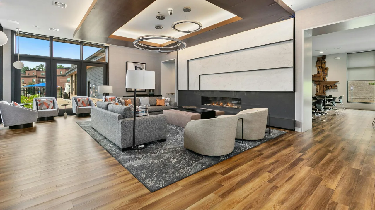 Norman, OK family room with new laminate flooring installed by Floors To You OKC